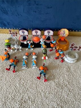 Space Jam Kids Basketball Playset Figures